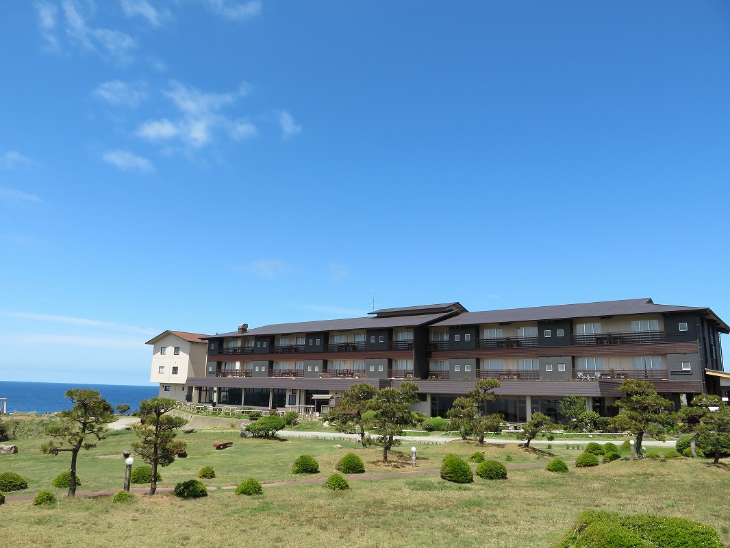 SADO RESORT HOTEL AZUMA