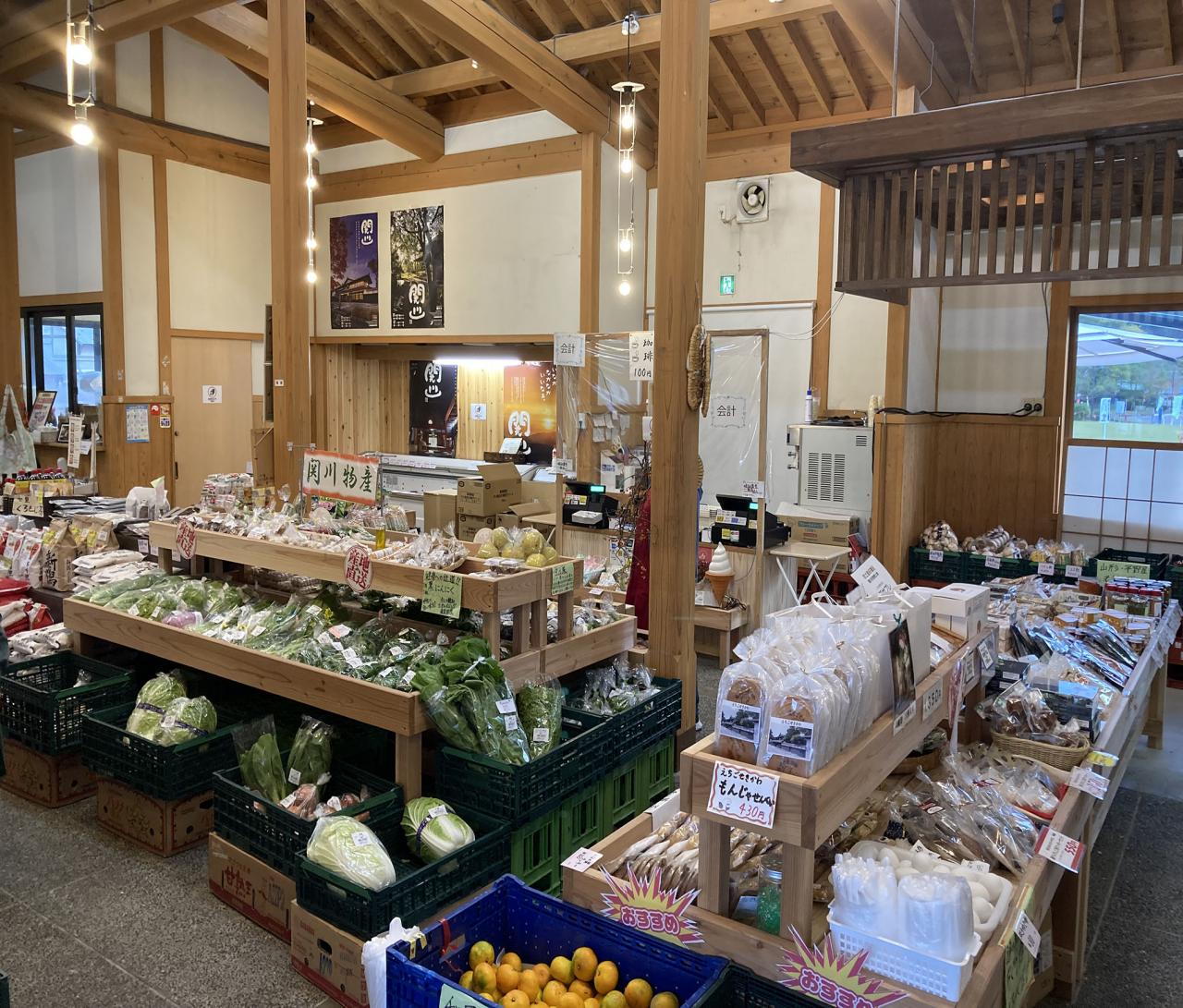  道の駅関川ちぐら館&あいさい市