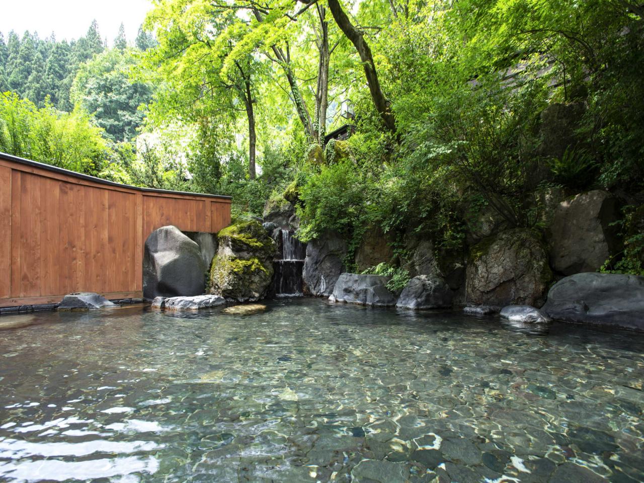  (株)東映ホテルチェーン　湯沢東映ホテル
