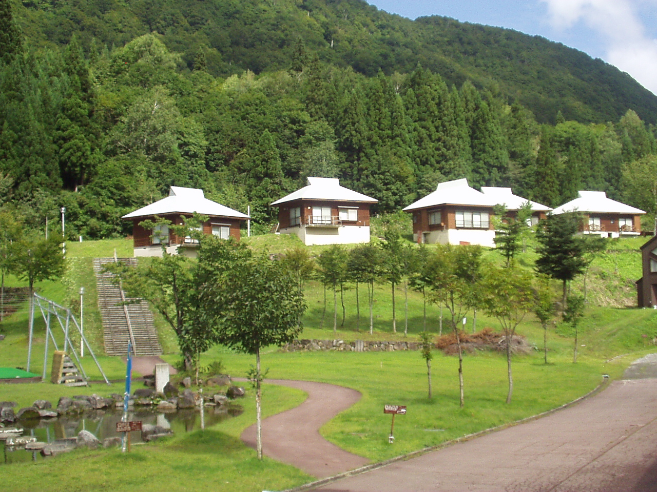  秋山郷　萌木の里